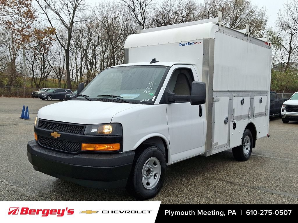 2025 Chevrolet Express Cutaway