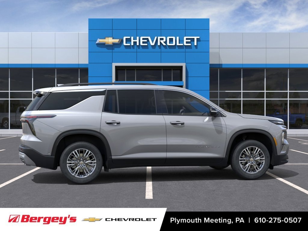 2027 Chevrolet Traverse LT - Photo 7
