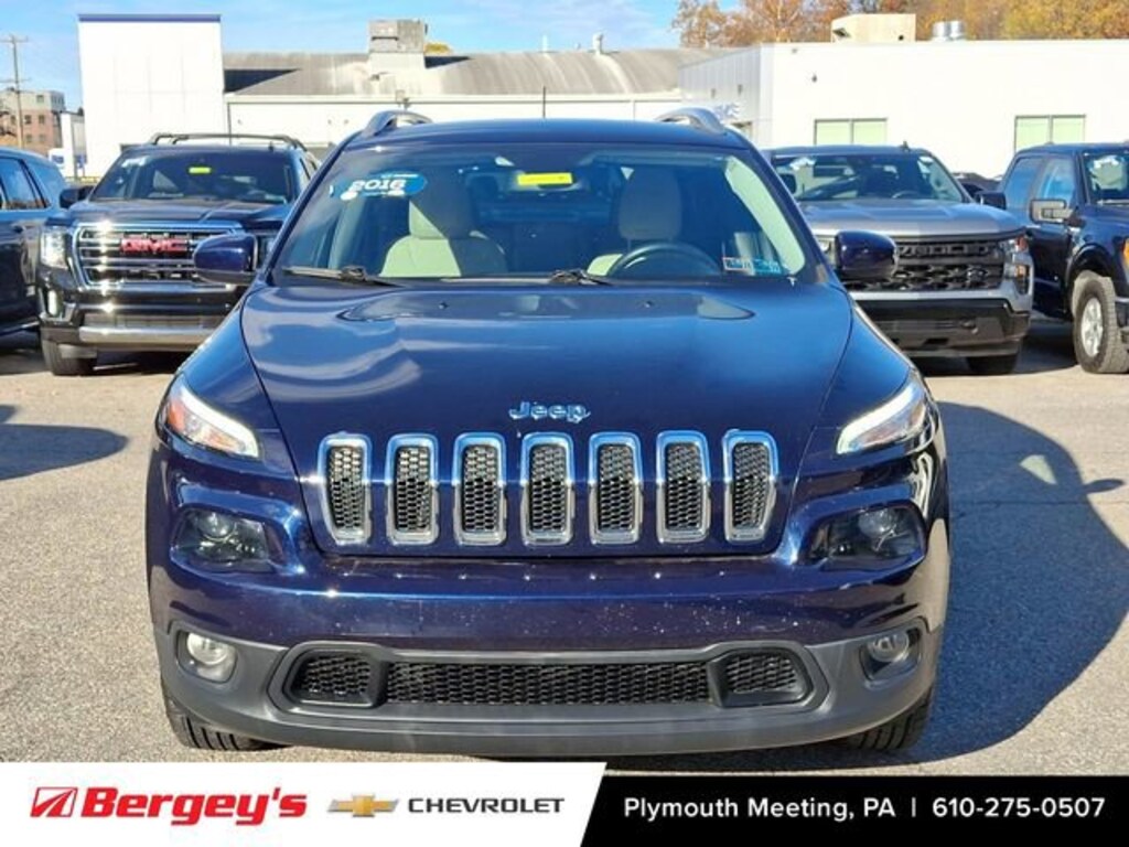 Used 2016 Jeep Cherokee Latitude SUV