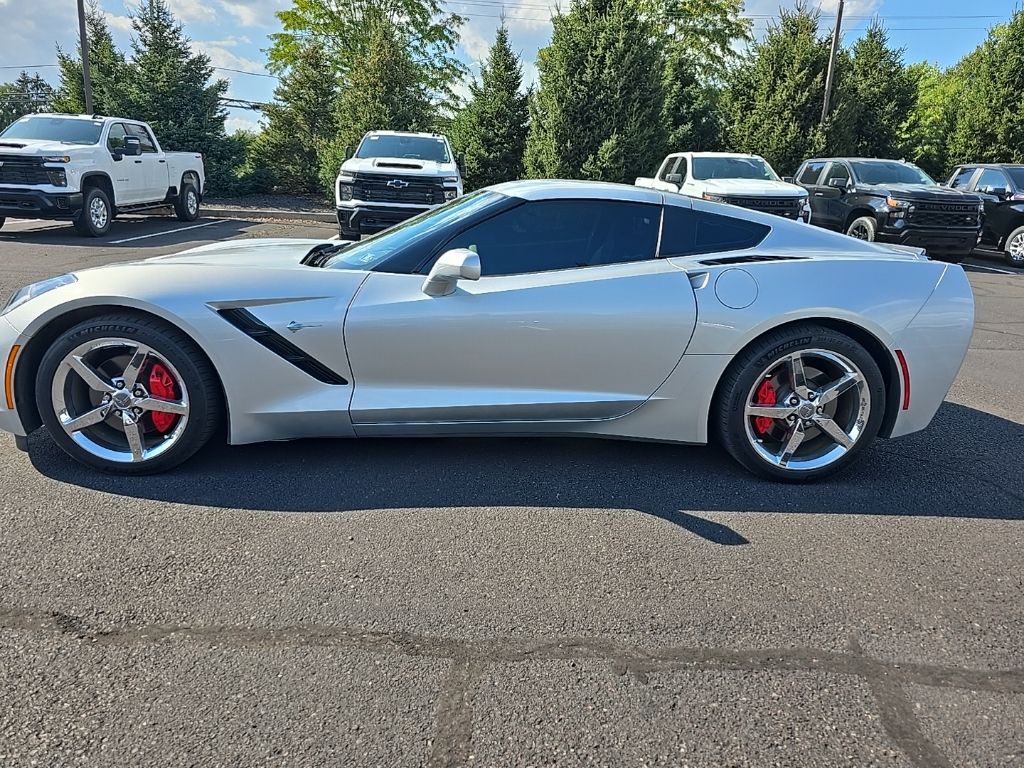 2014 Chevrolet Corvette Stingray 2LT photo 2