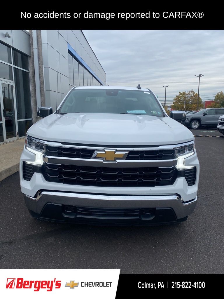 2023 Chevrolet Silverado 1500 LT photo 2