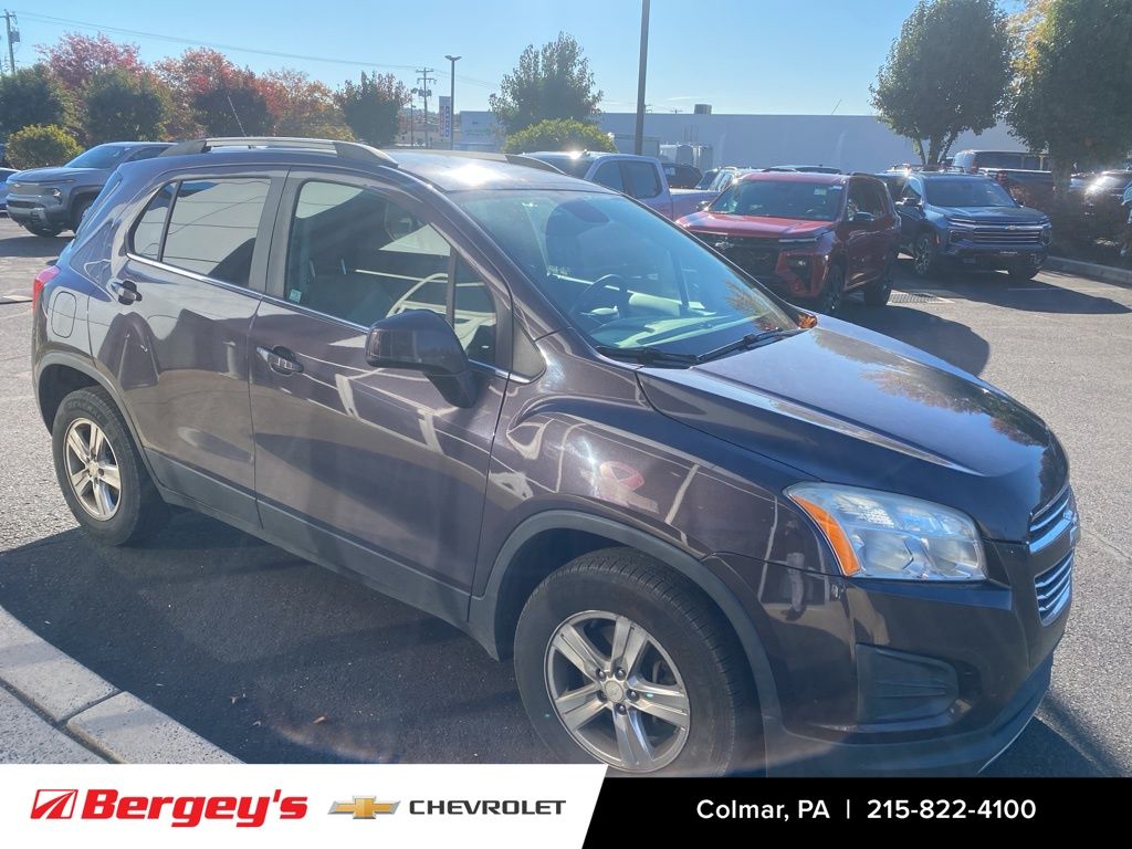 2016 Chevrolet Trax LT photo 3