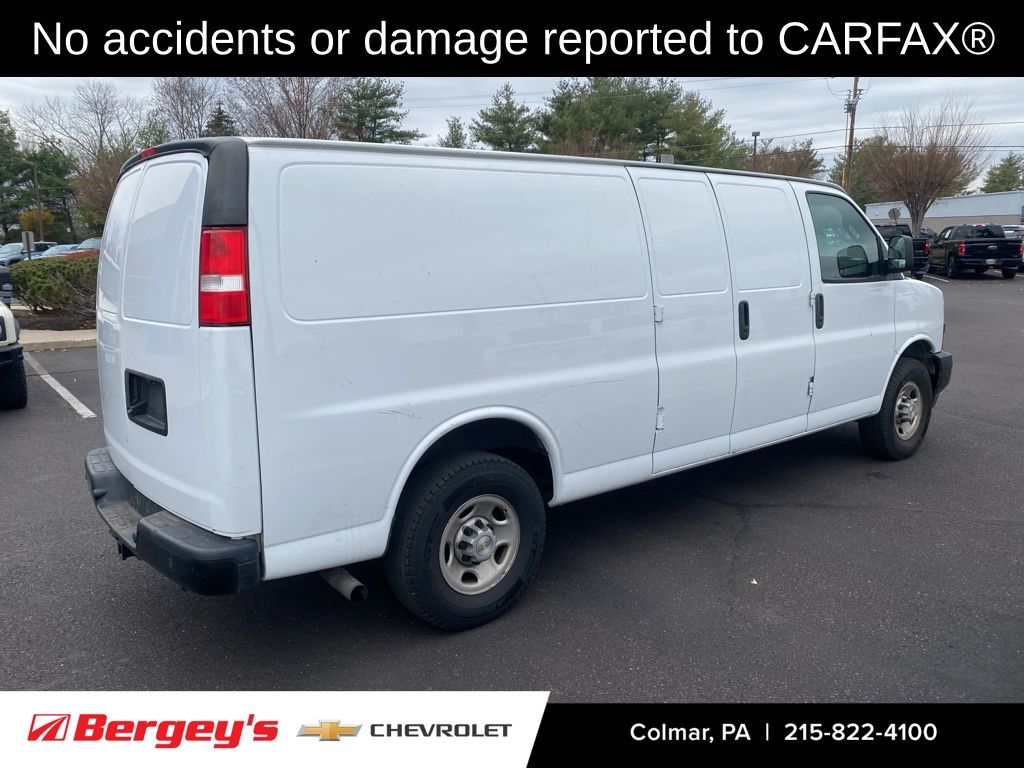2022 Chevrolet Express 2500 Work Cargo Van photo 2