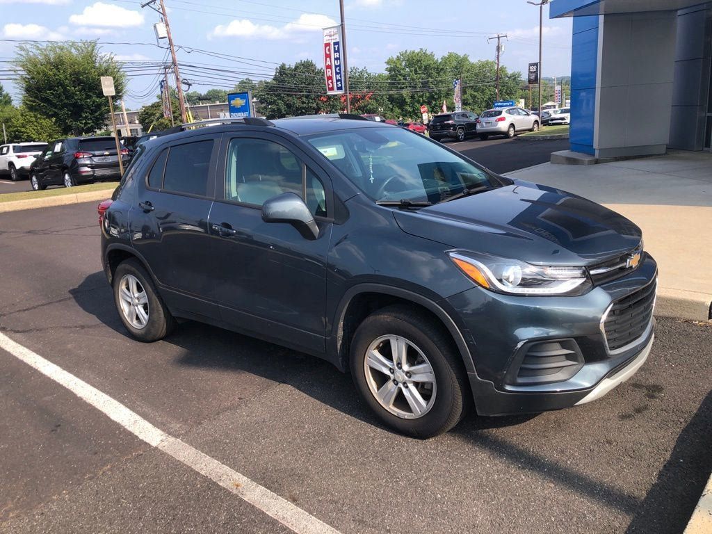 2022 Chevrolet Trax LT photo 3