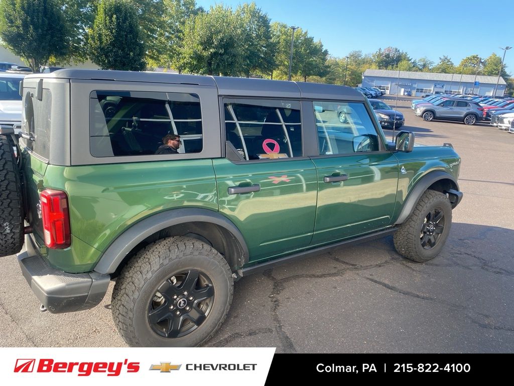 2024 Ford Bronco Black Diamond photo 4