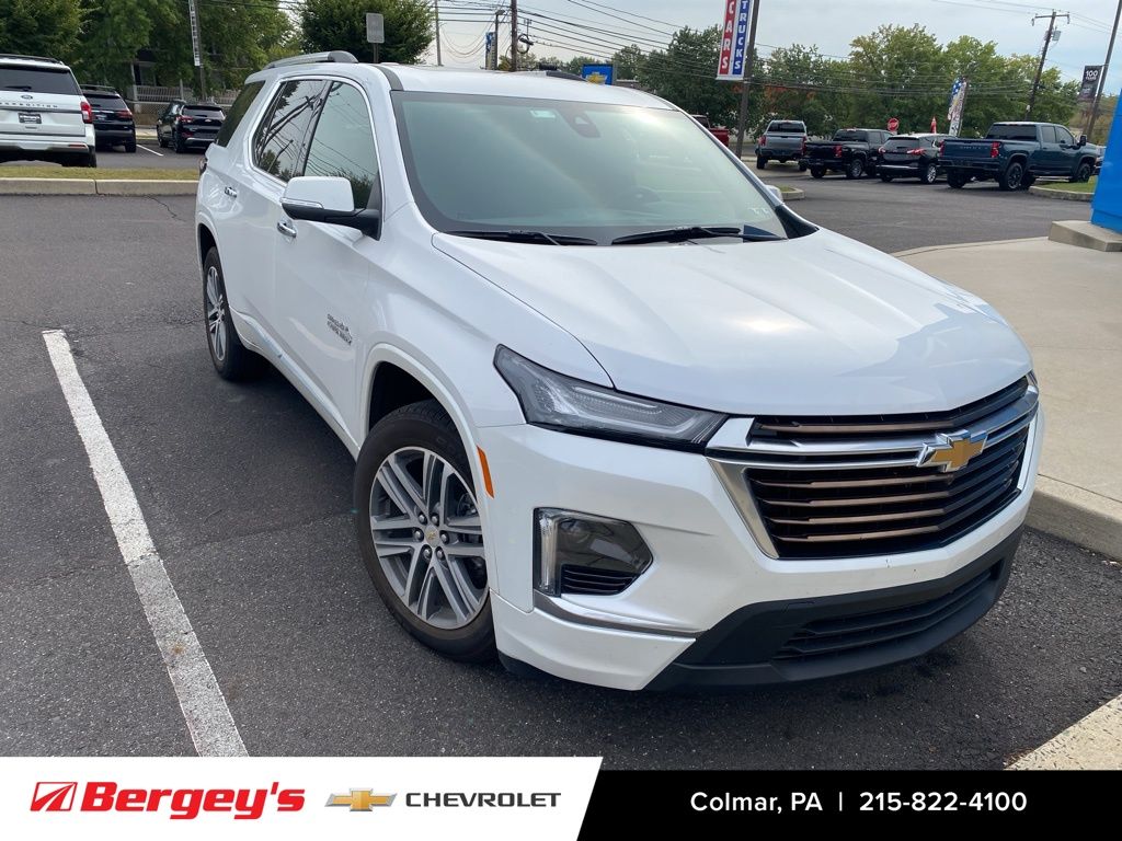2023 Chevrolet Traverse High Country photo 2