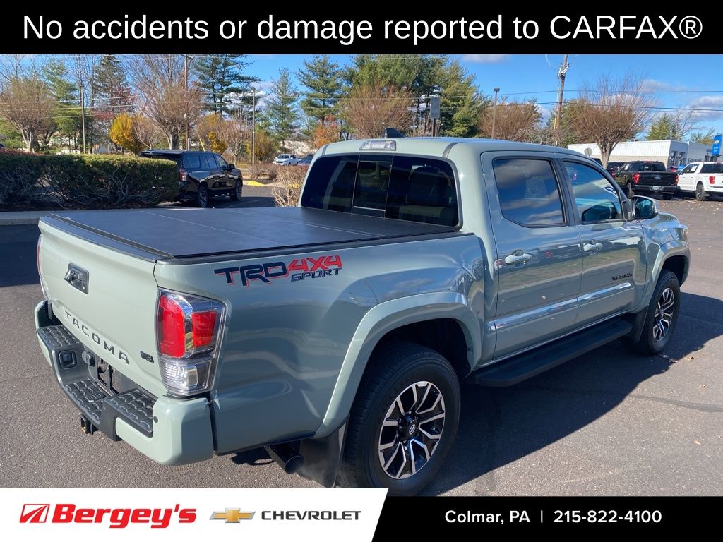 2023 Toyota Tacoma TRD Sport photo 2