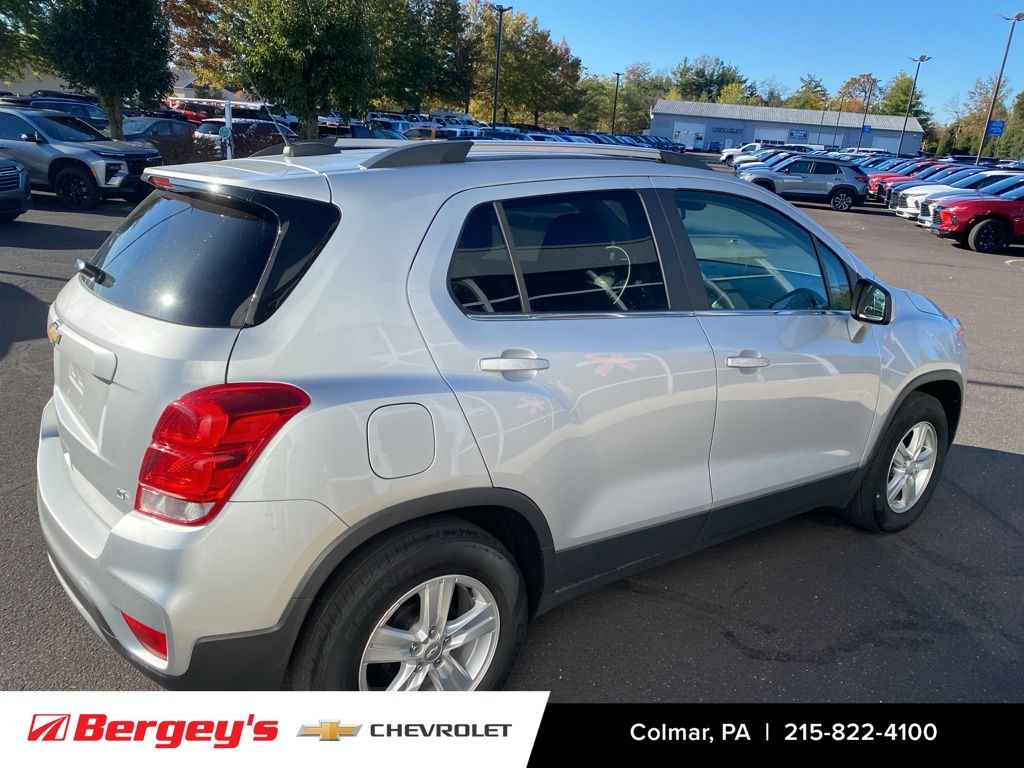 2019 Chevrolet Trax LT photo 3