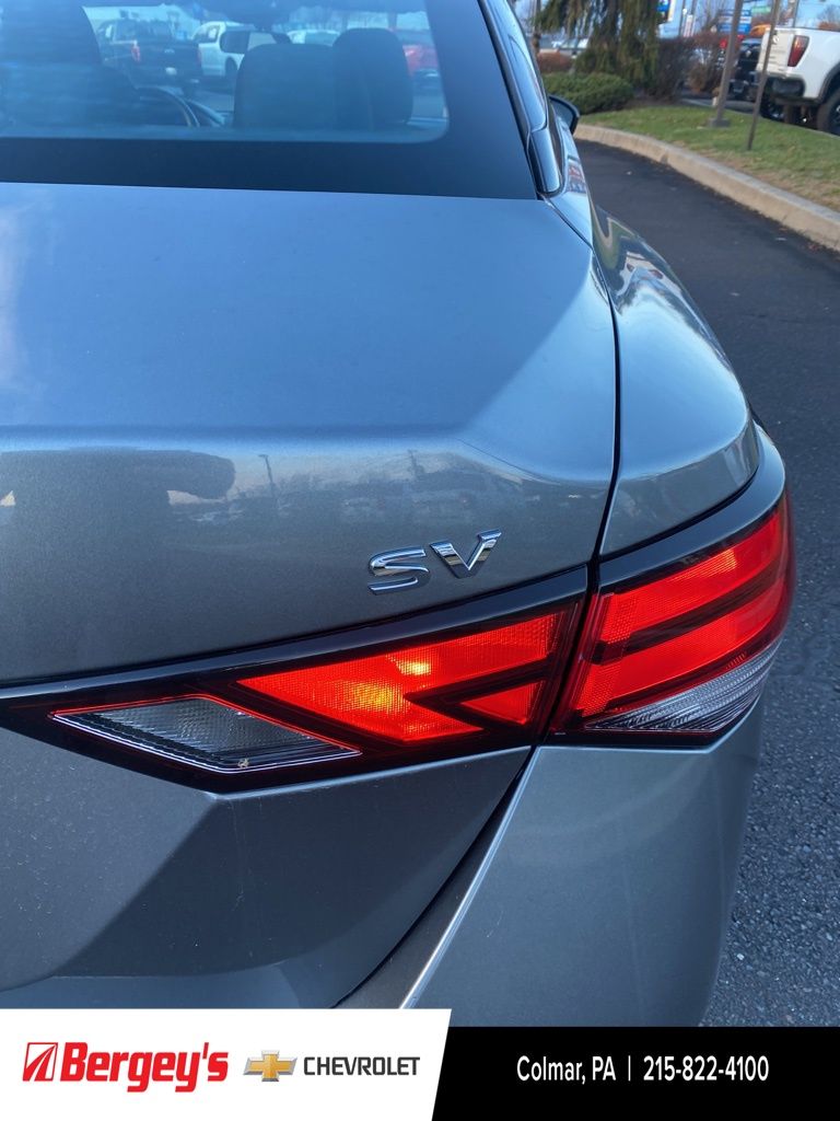 2024 Nissan Sentra SV photo 3