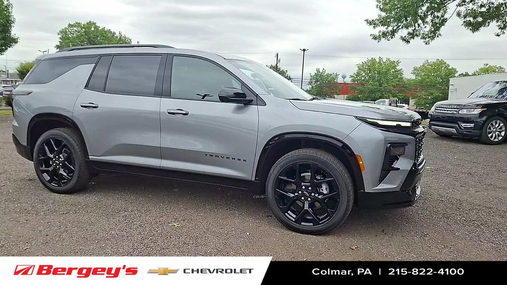 2024 Chevrolet Traverse RS photo 2