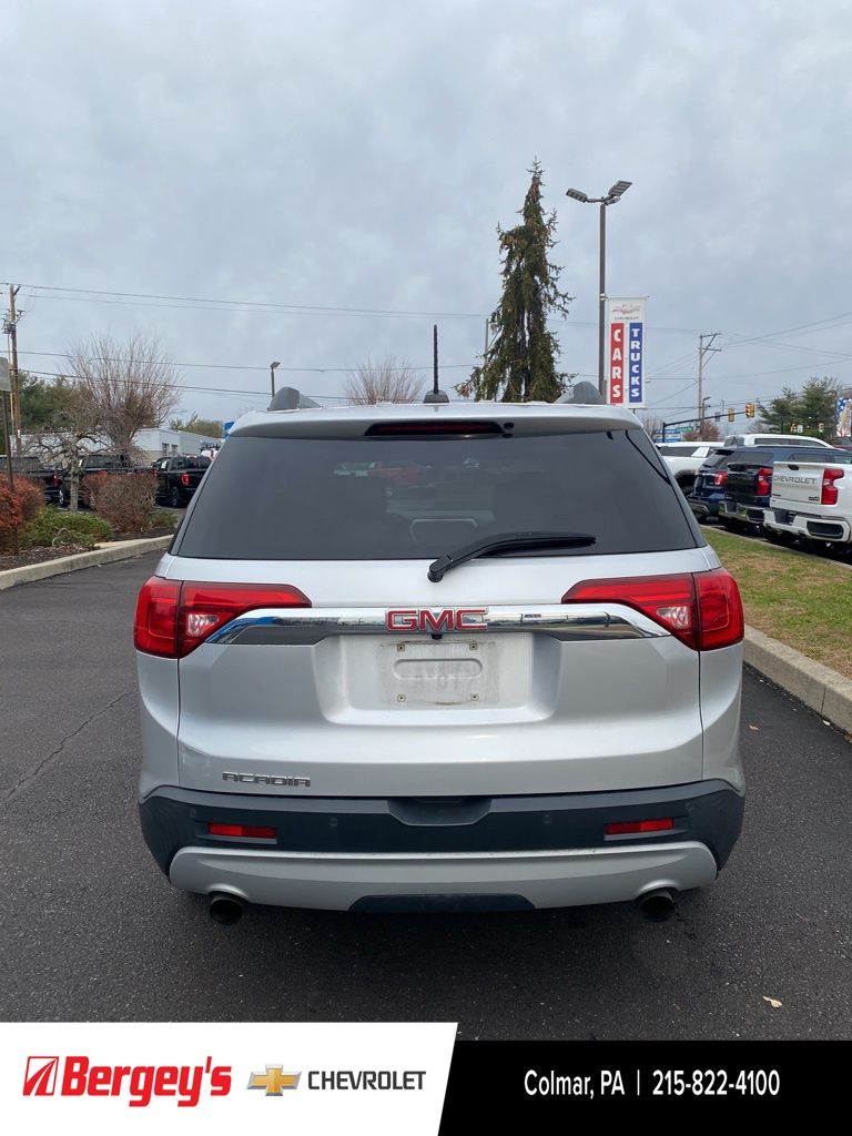 2017 Gmc Acadia Base photo 3