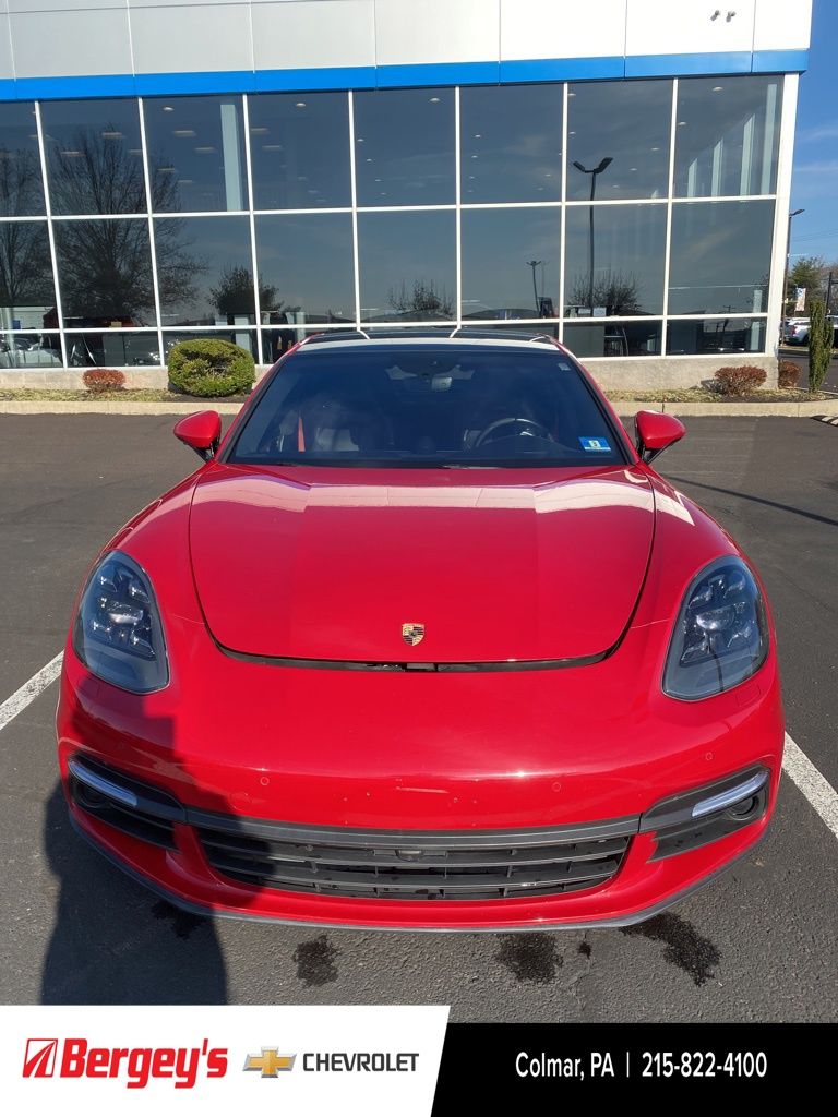 2018 Porsche Panamera 4S photo 2