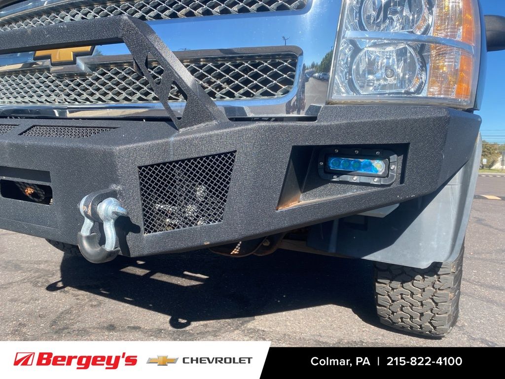 2013 Chevrolet Silverado 1500 LT photo 3
