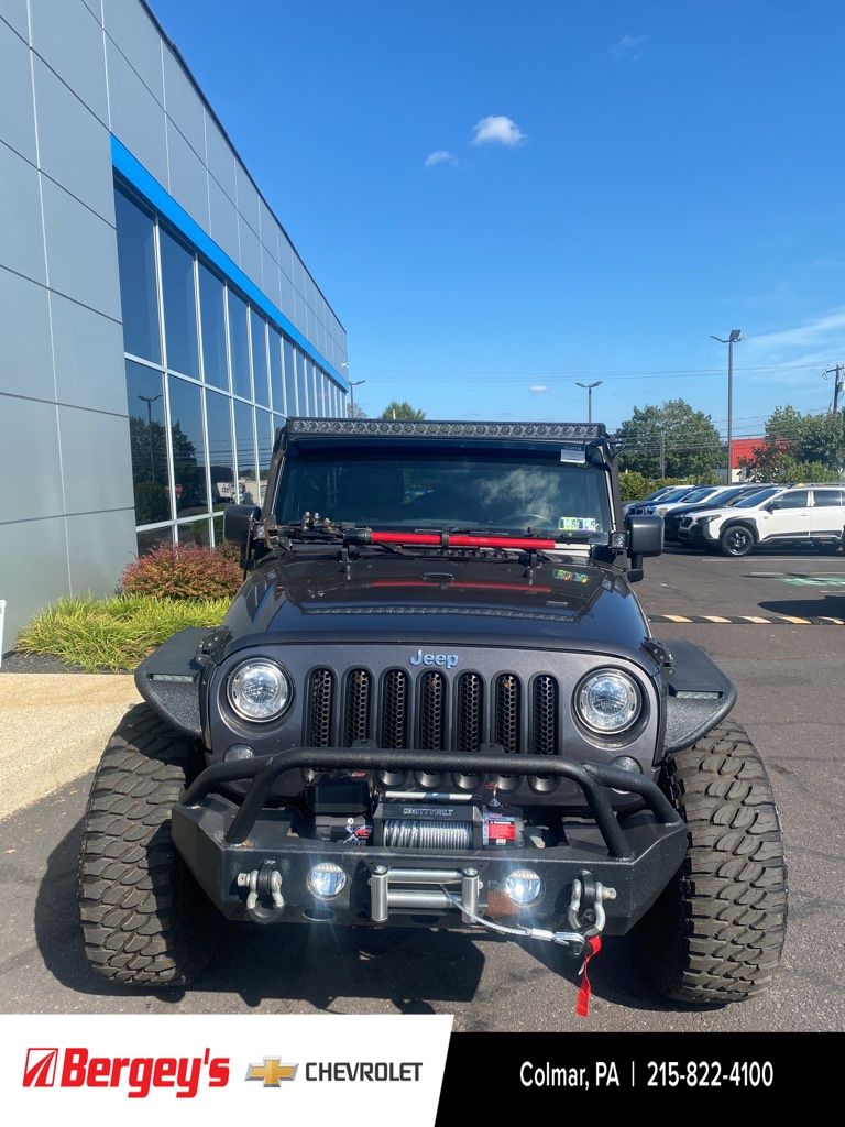 2017 Jeep Wrangler Unlimited Sport photo 2