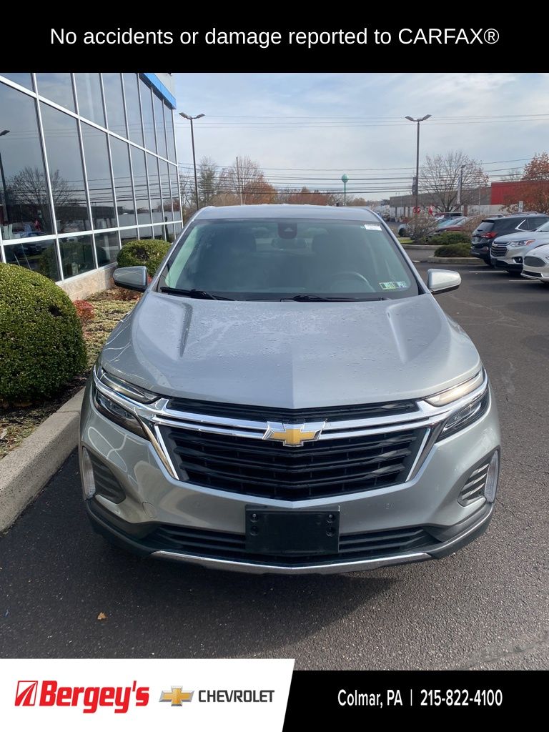 2024 Chevrolet Equinox LT photo 2