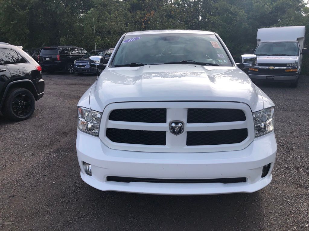 2016 Ram 1500 Express photo 2
