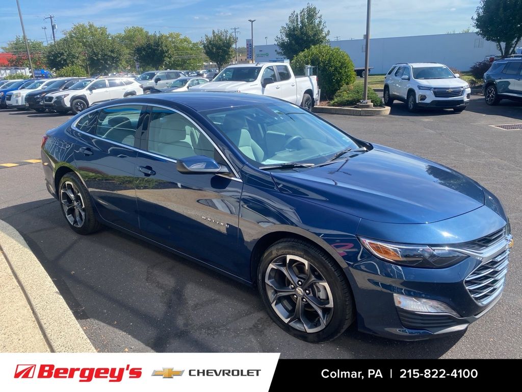 2022 Chevrolet Malibu 1LT photo 3