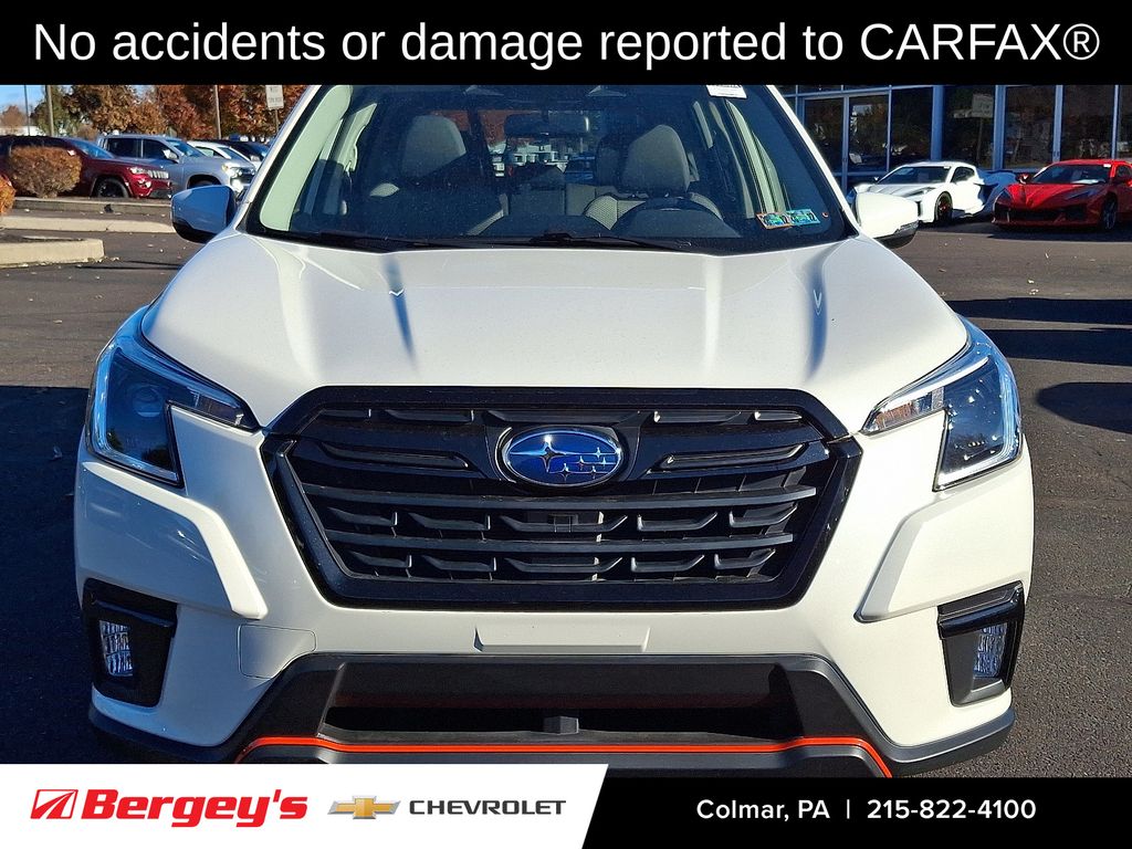 2022 Subaru Forester Sport photo 2