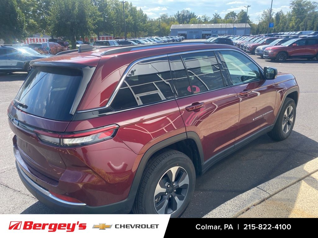 2022 Jeep Grand Cherokee Limited 4xe photo 3