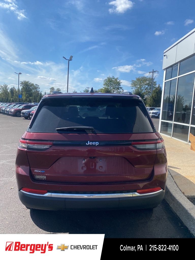 2022 Jeep Grand Cherokee Limited 4xe photo 4