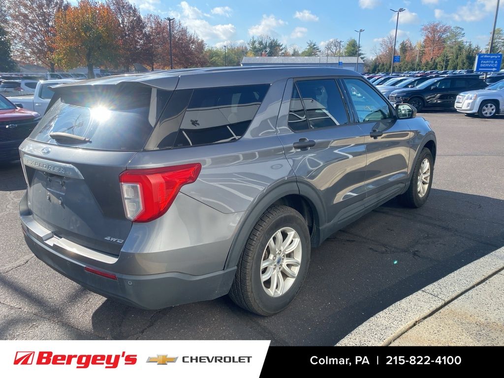 2021 Ford Explorer Base photo 3