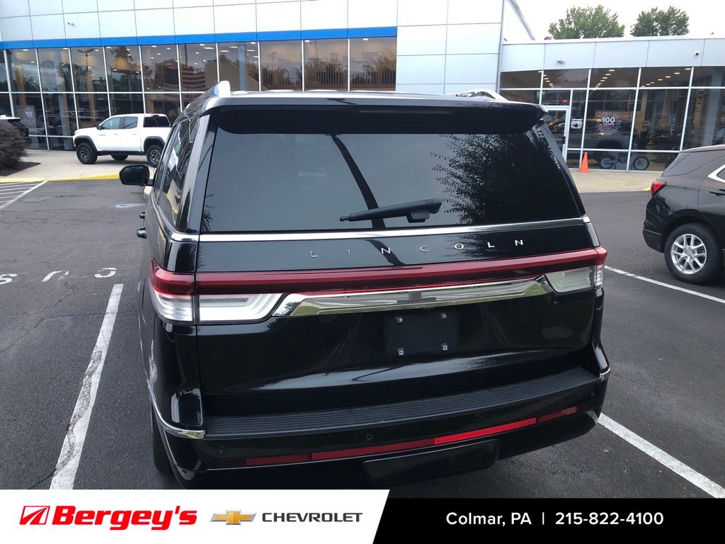 2024 Lincoln Navigator L Premiere photo 4