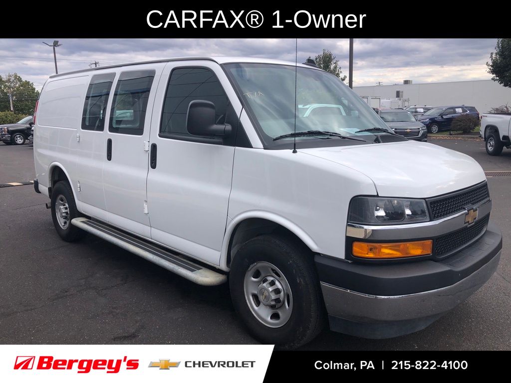 2024 Chevrolet Express 2500 Work Van Cargo photo 3