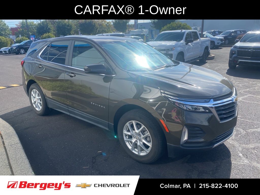 2023 Chevrolet Equinox LT photo 2