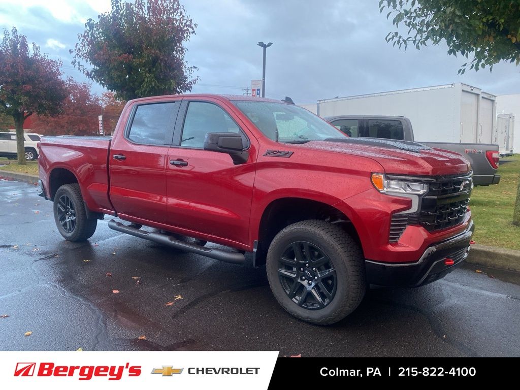 2025 Chevrolet Silverado 1500 LT Trail Boss photo 3