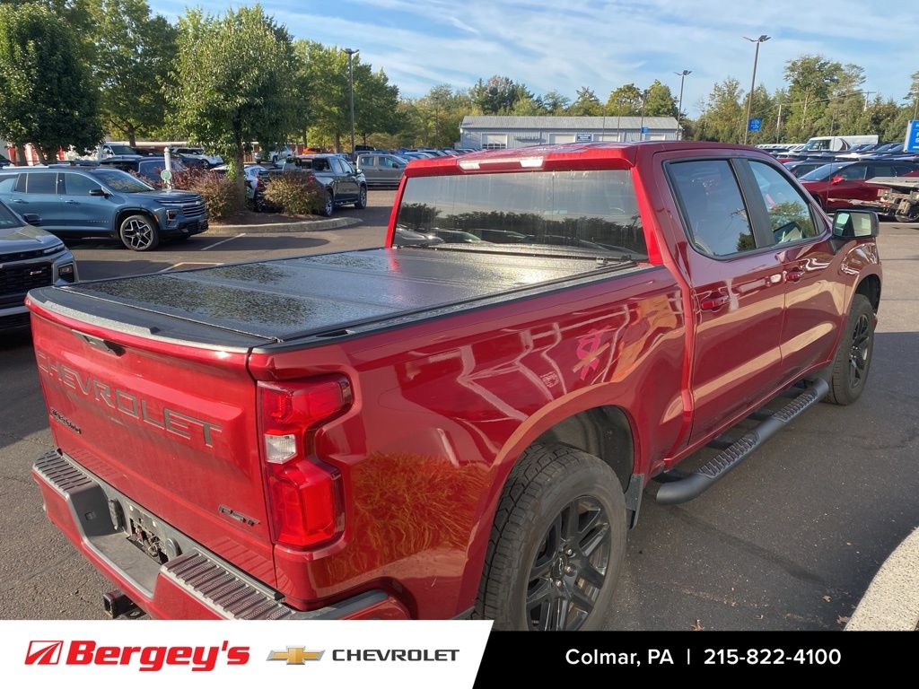 2021 Chevrolet Silverado 1500 RST photo 4
