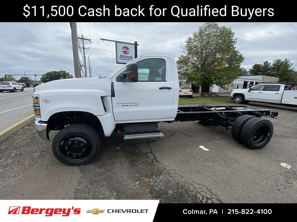 2024 Chevrolet Silverado 4500HD Truck  2024 Chevrolet Silverado 4500HD Truck