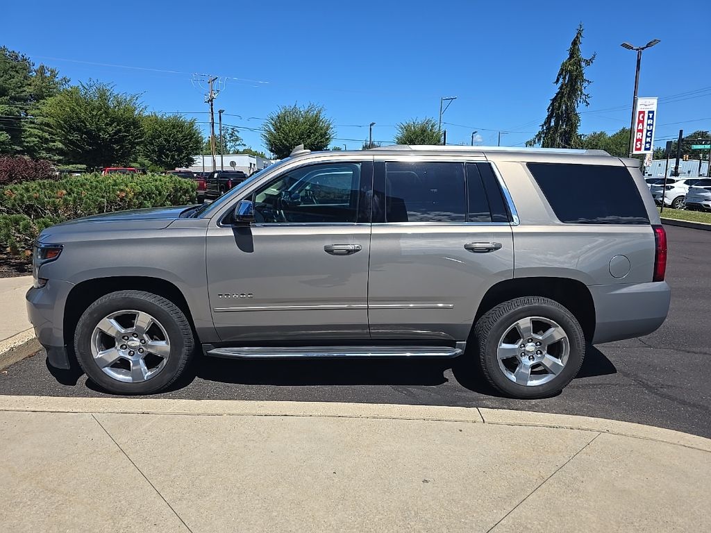 2018 Chevrolet Tahoe Premier photo 2