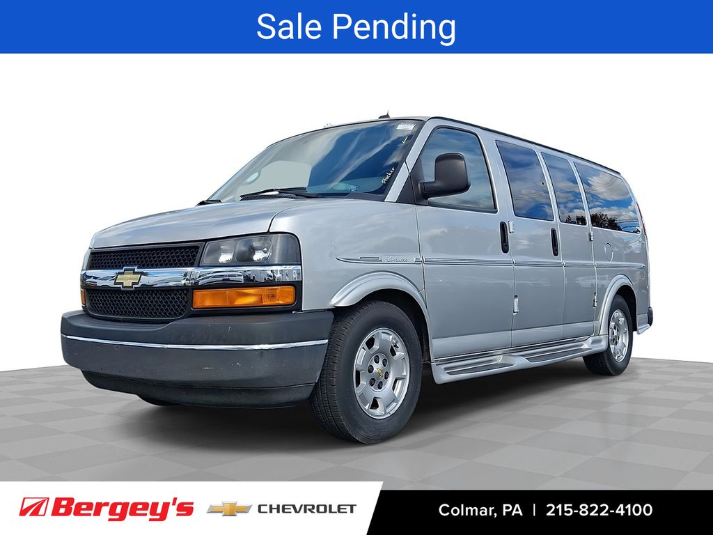 2014 Chevrolet Express Passenger LS's photo