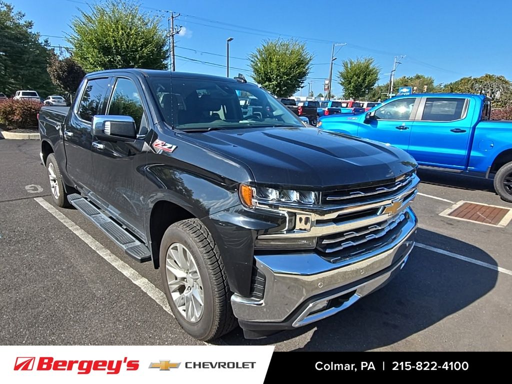 2022 Chevrolet Silverado 1500 LTZ photo 3