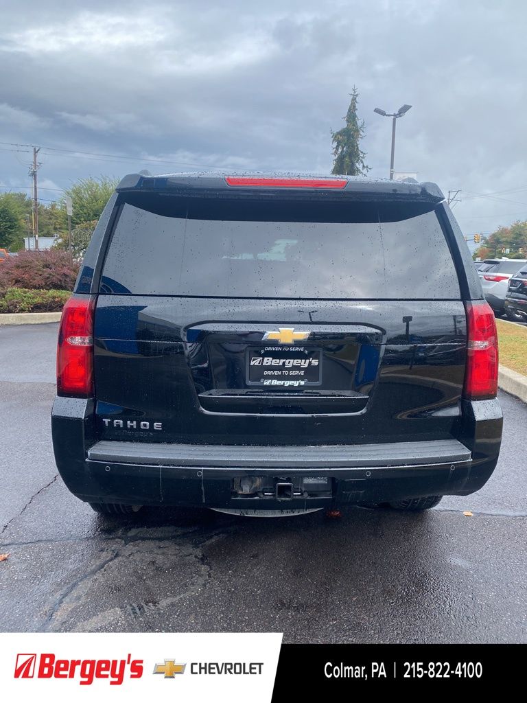 2019 Chevrolet Tahoe LT photo 3