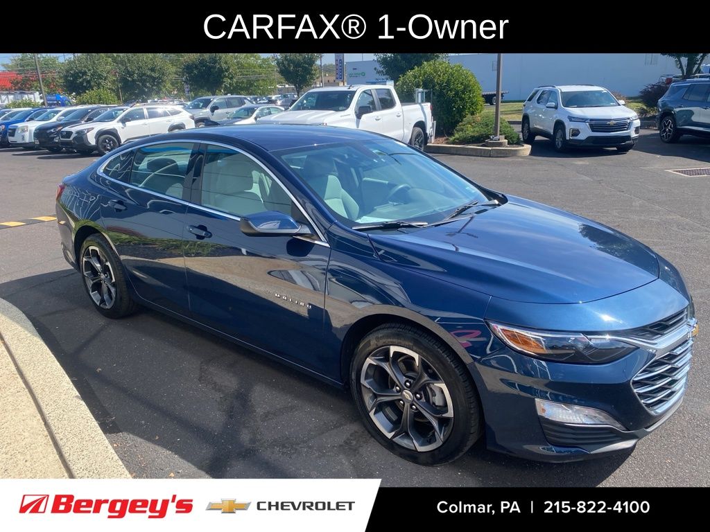 2022 Chevrolet Malibu 1LT photo 3