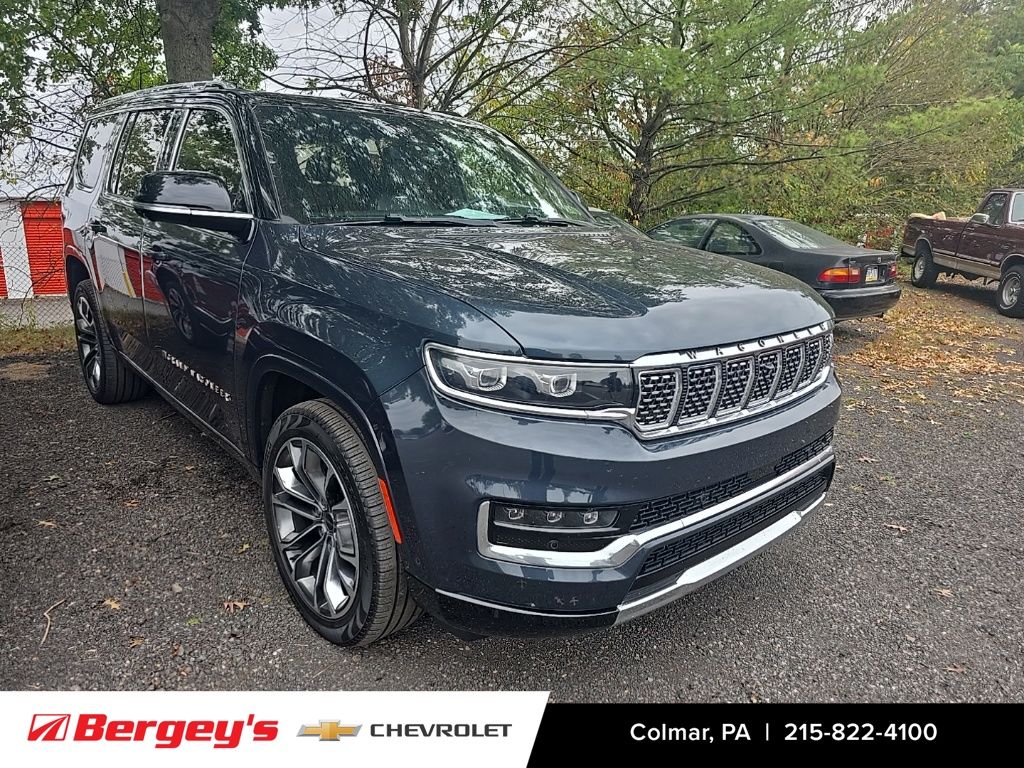 2023 Jeep Grand Wagoneer III photo 4