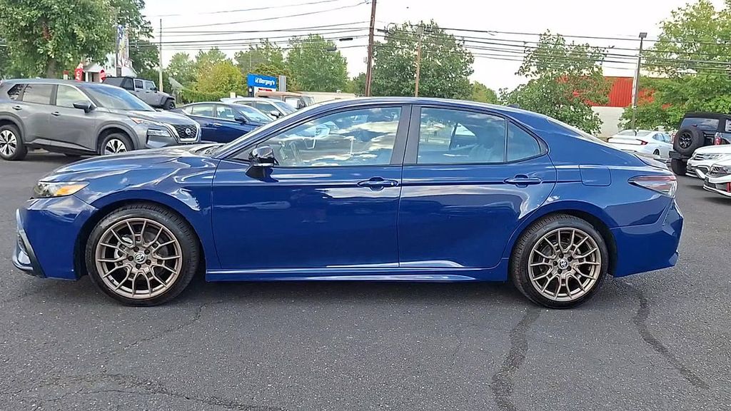 2023 Toyota Camry SE Nightshade Edition photo 4