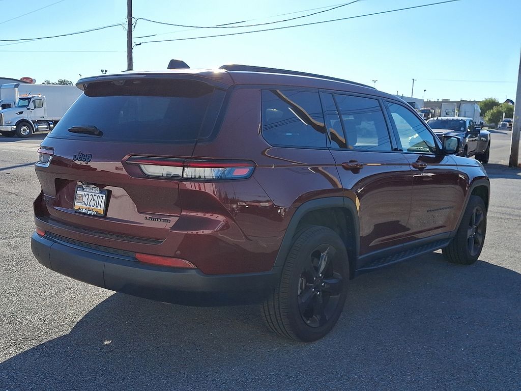 2024 Jeep Grand Cherokee Limited photo 3