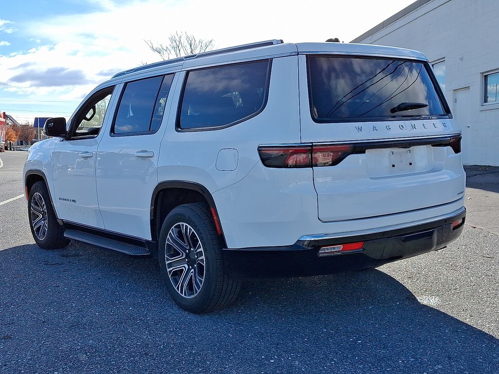 2024 Jeep Wagoneer Series II photo 2
