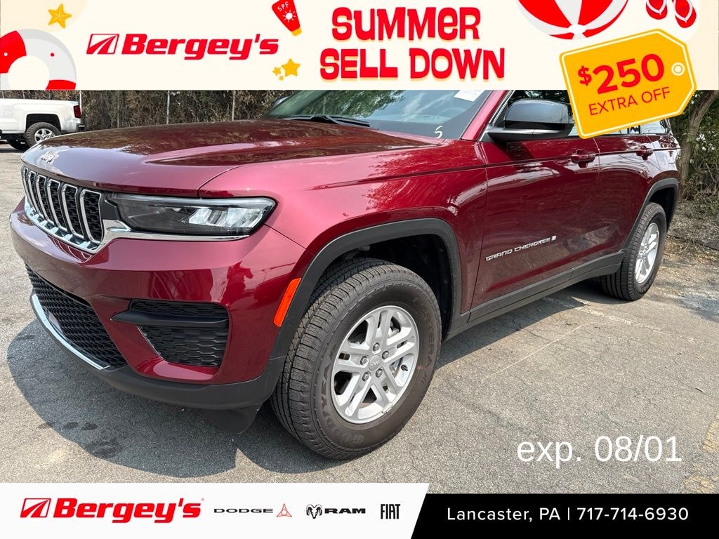 Certified 2025 Jeep Grand Cherokee Laredo SUV
