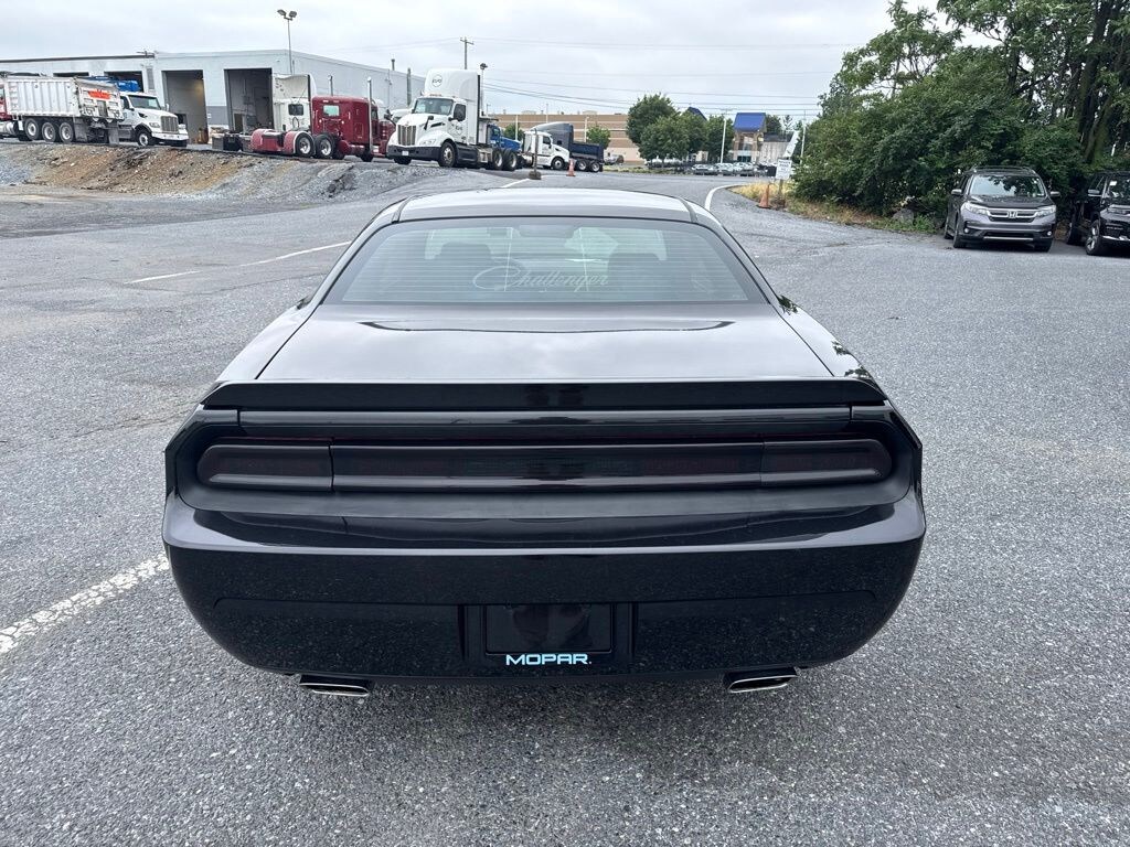Used 2010 Dodge Challenger R/T Coupe