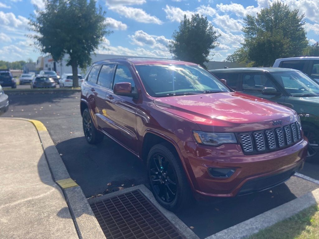 Used 2020 Jeep Grand Cherokee Altitude SUV