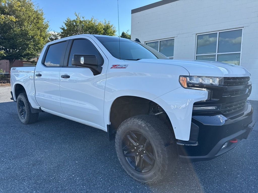 2022 Chevrolet Silverado 1500 LT Trail Boss photo 2