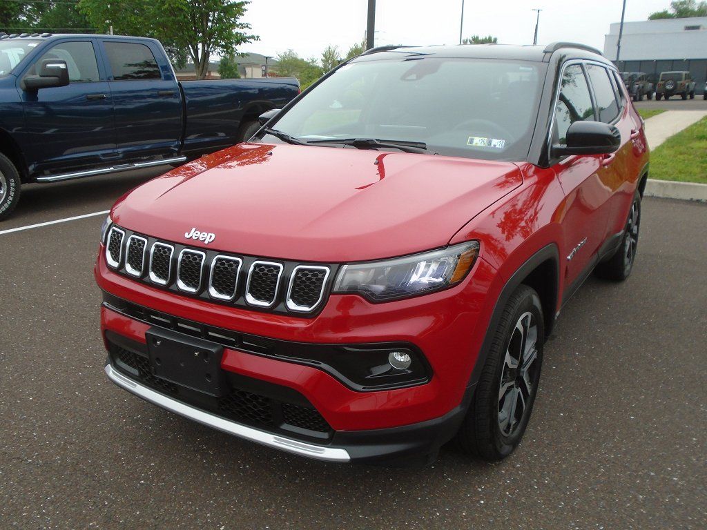 2023 Jeep Compass Limited photo 4