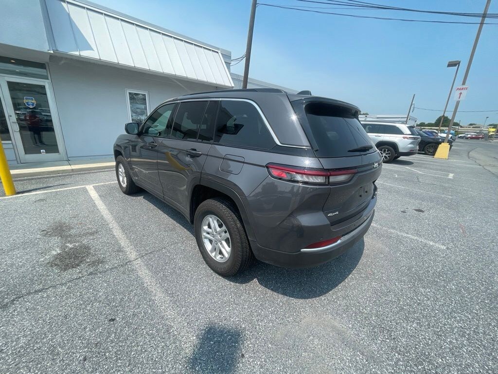 Used 2025 Jeep Grand Cherokee Laredo SUV