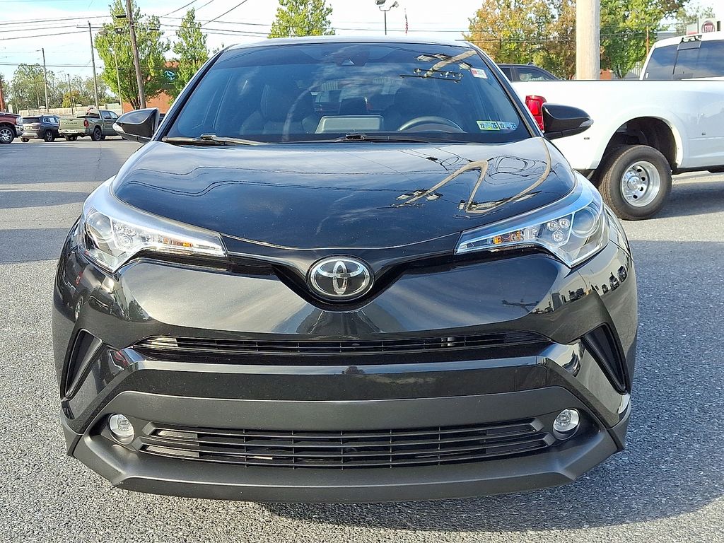2019 Toyota C-HR Limited photo 2