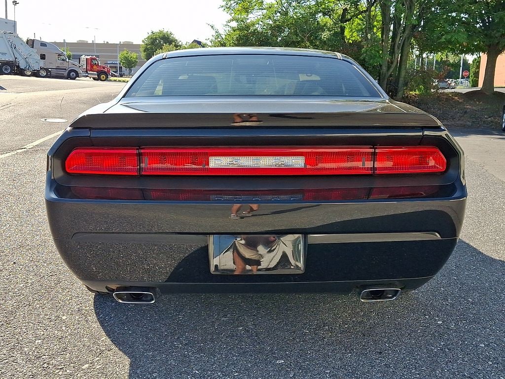 Used 2010 Dodge Challenger R/T Coupe