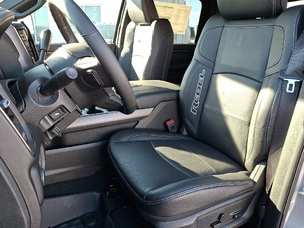 2026 RAM 2500 Rebel - Photo 6