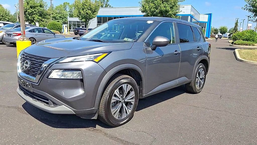 2023 Nissan Rogue SV photo 4